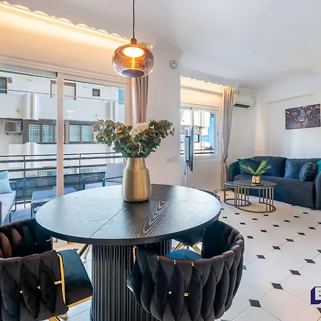 Cara Lumira - Beachfront Seaviews Premium Apartmán *