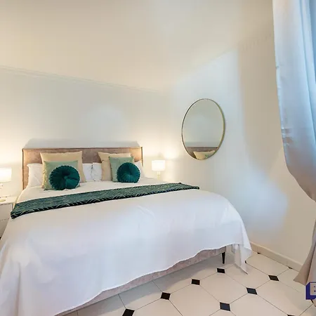 Cara Lumira - Beachfront Seaviews Premium *